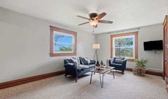 2955 245th St, Ainsworth, IA 52201