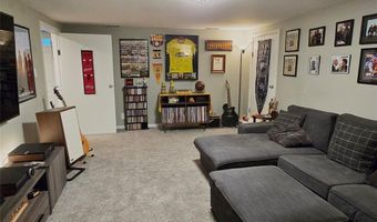 202 Pleasant Ave, Bergenfield, NJ 07621