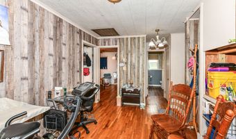 2420 E 40th St, Anderson, IN 46013