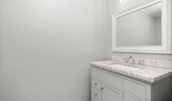 12 Cel Bret Dr, Danbury, CT 06810
