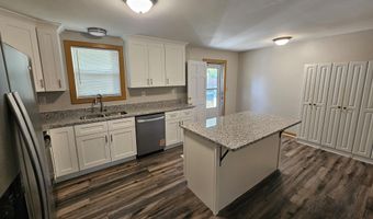 1561 Bradley Rd, Camden, SC 29020