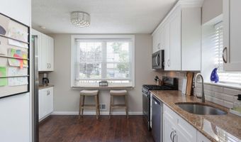 108 Bonnie Dr, Middletown, NJ 07748