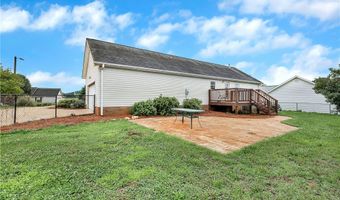 116 McClain Lake Dr, Anderson, SC 29625