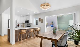 930 Via Mil Cumbres 210, Solana Beach, CA 92075