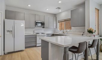 537 Lacabana Beach Dr, Las Vegas, NV 89138