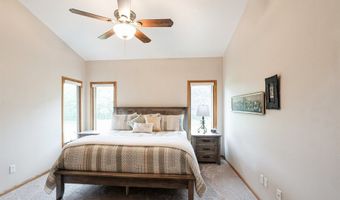 8091 NE 30th Pl, Altoona, IA 50009