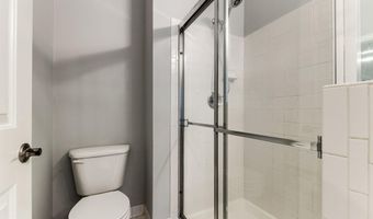 953 HARRISON Cir, Alexandria, VA 22304