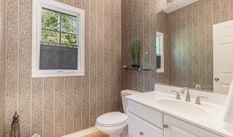 10310 E Rivershore Dr SE, Alto, MI 49302
