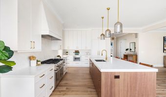 2929 N GREENCASTLE St, Arlington, VA 22207