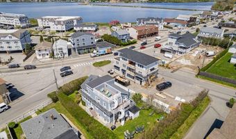 45 Crescent Rd, Middletown, RI 02842