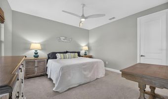 825 MANNS HARBOR Dr, Apollo Beach, FL 33572