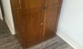 6 Henry St, Amsterdam, NY 12010