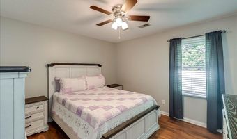 2818 Oakwood Dr, Bardstown, KY 40004