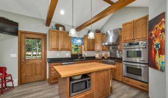 212 Wentworth Rd, Brookfield, NH 03872