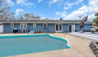 7 Glenwood Dr, Bayville, NJ 08721