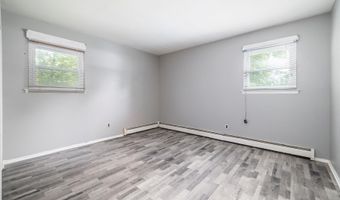 118 Coolidge Ave, Amityville, NY 11701