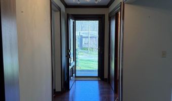 445 S Countryside Dr, Ashland, OH 44805
