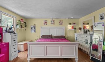 3 Cynthia Rd, Lincoln, RI 02865