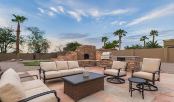 2718 E HORSESHOE Pl, Chandler, AZ 85249