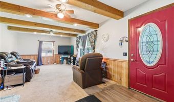 4 Skyline Dr, Adrian, MO 64720