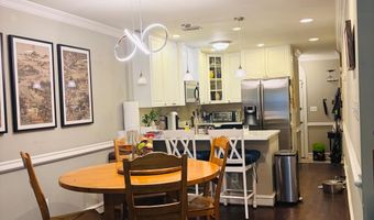 915 C St SE, Washington, DC 20003