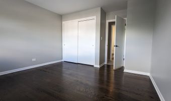 518 W Miner St 2H, Arlington Heights, IL 60005