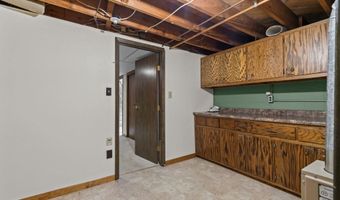 630 W CAPITOL Dr, Appleton, WI 54911