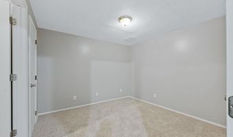 511 Edgewood Ave, Augusta, KS 67010