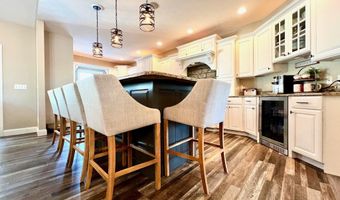 922 Meadowlake Ct, Bedford, IN 47421