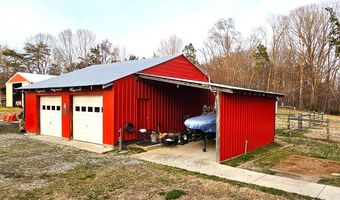 13521 Dykeland Rd, Amelia Court House, VA 23002