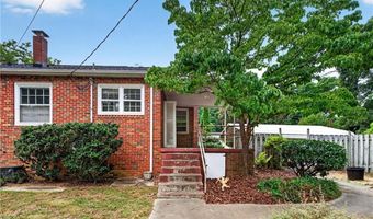 203 Ridgecrest Rd, Asheboro, NC 27203