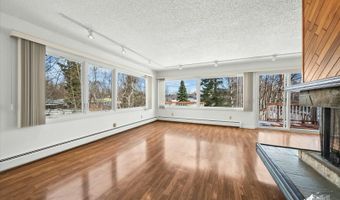 1521 Cache Dr, Anchorage, AK 99507