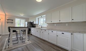 241 East Ave, Akron, NY 14001