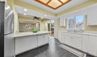 605 10th Ave NW, Austin, MN 55912