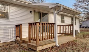 1313 S Madison Ave, Aurora, MO 65605