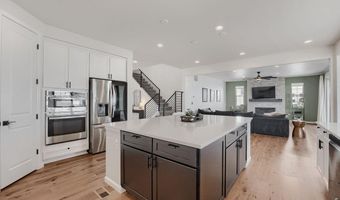 7170 S Uriah St, Aurora, CO 80016