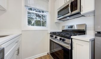 229 N GEORGE MASON Dr 229-3, Arlington, VA 22203