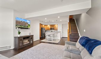 21709 CHARITY Ter 10C, Ashburn, VA 20147