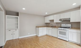 15 Seeley St, Danbury, CT 06810