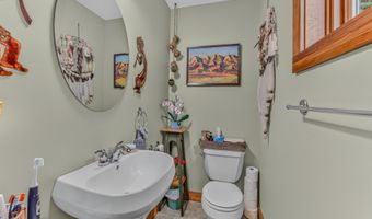 18 Armsby Cir, Campton, NH 03223