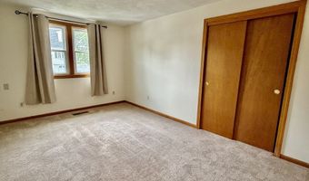 10 Sheridan St Top, Billerica, MA 01821