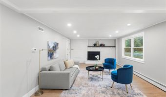 75 Walnut Rd, North Kingstown, RI 02852