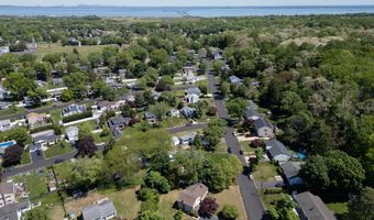 540 Sherman Ave, Belford, NJ 07718