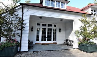 431 Bellevue Ave CH, Newport, RI 02840
