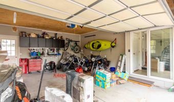 28 Palmetto Ln, Laconia, NH 03246