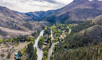 198 Poudre River Rd, Bellvue, CO 80512