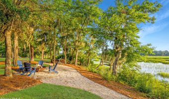 2 Creeks End Ln, Beaufort, SC 29902