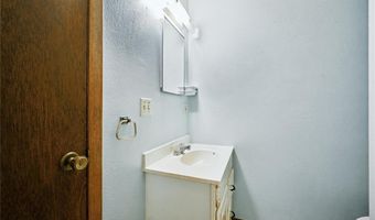 88 Main Ave, Atkins, IA 52206