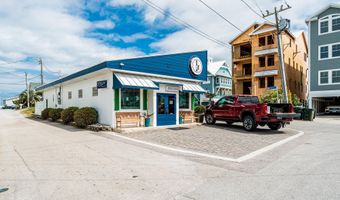 202 Dobbs St C, Atlantic Beach, NC 28512