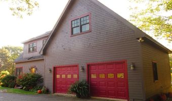 11 Treat St, Belfast, ME 04915